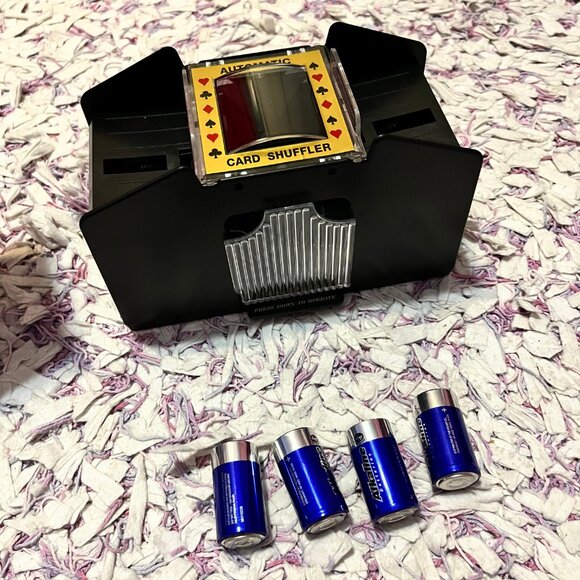 Casino 4 Deck Automatic Card Shuffler Like NEW with Batteries in Box - Picture 6 of 9